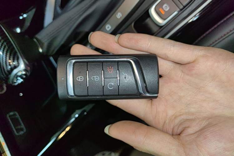 Used GAC Trumpchi GS4 2021 270T Automatic Elite Tech Edition Vehicle Key