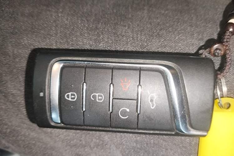 Used GAC Trumpchi GS4 2021 270T Automatic Tech Luxury Edition Vehicle Key