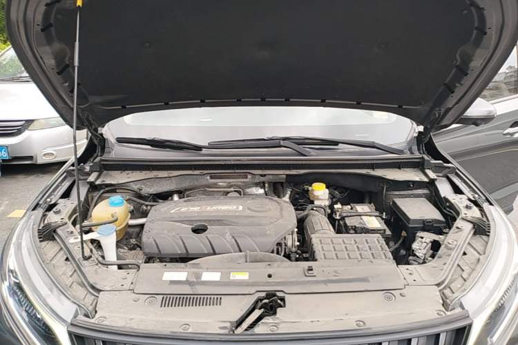Used GAC Trumpchi GS4 2021 270T Automatic Tech Luxury Edition Engine Bay