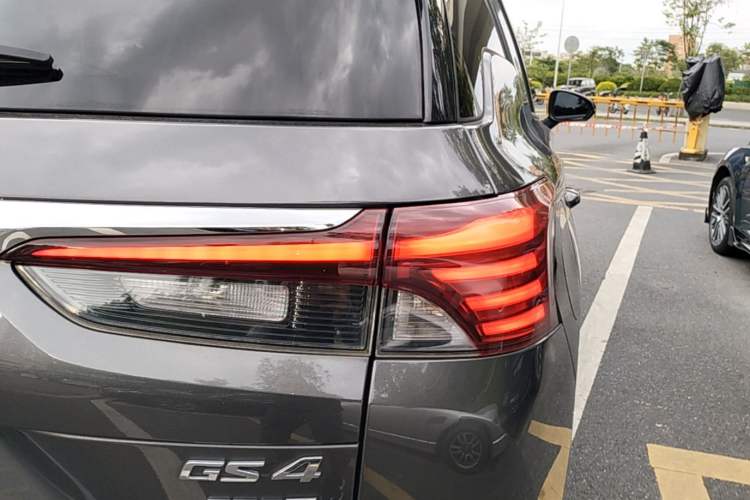 Used GAC Trumpchi GS4 2021 270T Automatic Tech Luxury Edition Right Rear Taillight