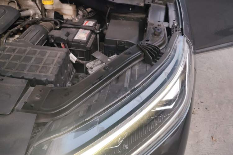 Used GAC Trumpchi GS4 2021 270T Automatic Elite Tech Edition Engine Bay Left