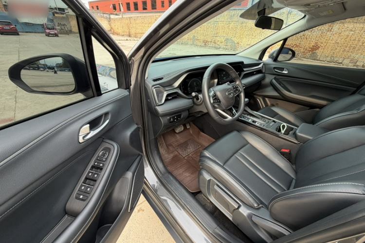 Used GAC Trumpchi GS4 2021 270T Automatic Luxury Smart Connectivity Version Interior 3