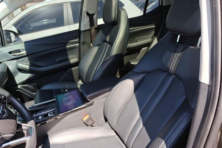 Used GAC Trumpchi GS4 2021 270T Automatic Luxury Smart Connectivity Version Left Front Seat