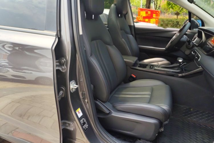 Used GAC Trumpchi GS4 2021 270T Automatic Smart Connectivity Technology Edition Right Front Seat