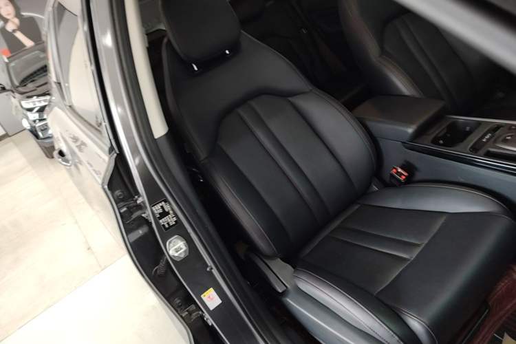 Used GAC Trumpchi GS4 2021 270T Automatic Elite Tech Edition Right Front Seat