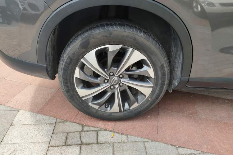 Used GAC Trumpchi GS4 2021 270T Automatic Smart Connectivity Technology Edition Right Rear Wheel Hub