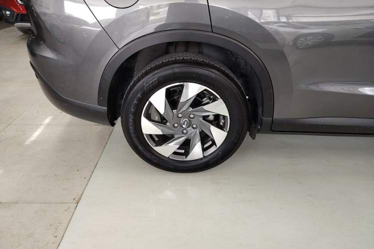Used GAC Trumpchi GS4 2021 270T Automatic Elite Tech Edition Right Rear Wheel Hub