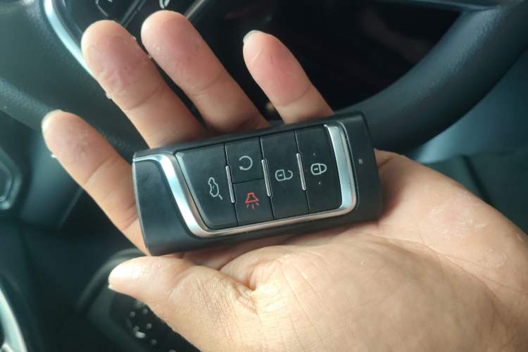 Used GAC Trumpchi GS4 2021 270T Automatic Elite Tech Edition Vehicle Key
