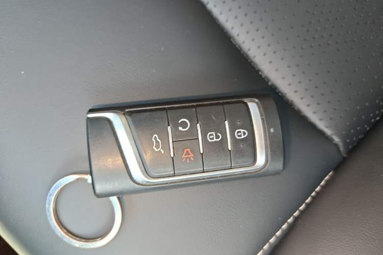Used GAC Trumpchi GS4 2021 270T Automatic Luxury Smart Connectivity Version Vehicle Key