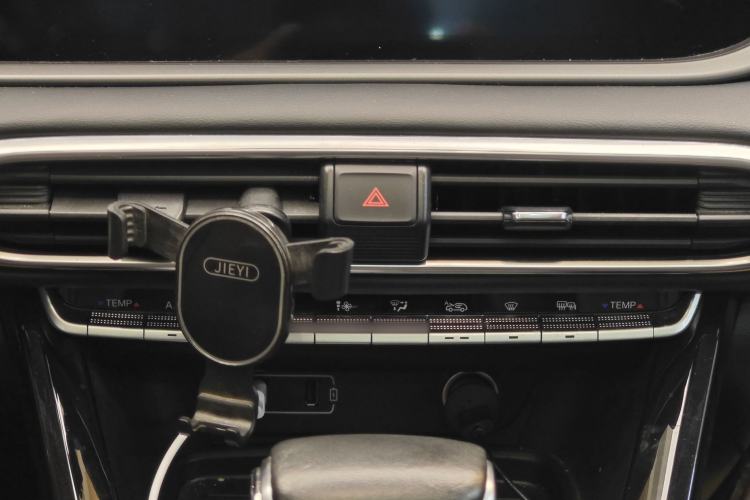 Used GAC Trumpchi GS4 2021 270T Automatic Smart Connectivity Technology Edition Audio And AC Panel