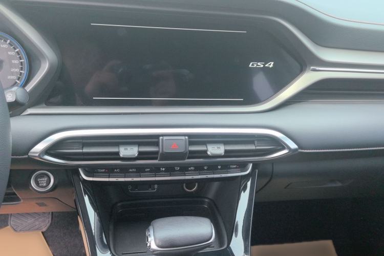 Used GAC Trumpchi GS4 2021 270T Automatic Elite Tech Edition Audio And AC Panel