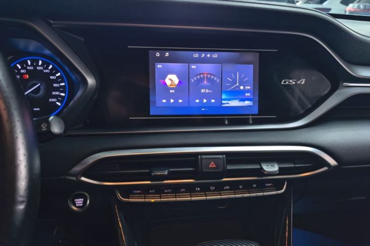 Used GAC Trumpchi GS4 2021 270T Automatic Elite Tech Edition Audio And AC Panel