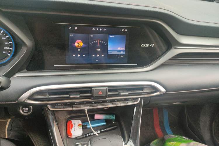 Used GAC Trumpchi GS4 2021 270T Automatic Elite Tech Edition Audio And AC Panel