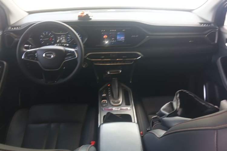 Used GAC Trumpchi GS4 2021 270T Automatic Elite Tech Edition Center Console