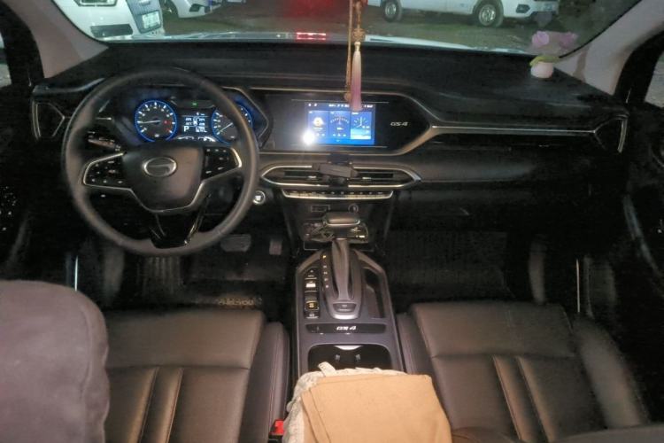 Used GAC Trumpchi GS4 2021 270T Automatic Elite Tech Edition Center Console