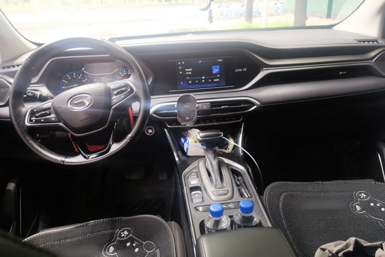 Used GAC Trumpchi GS4 2021 270T Automatic Elite Tech Edition Center Console