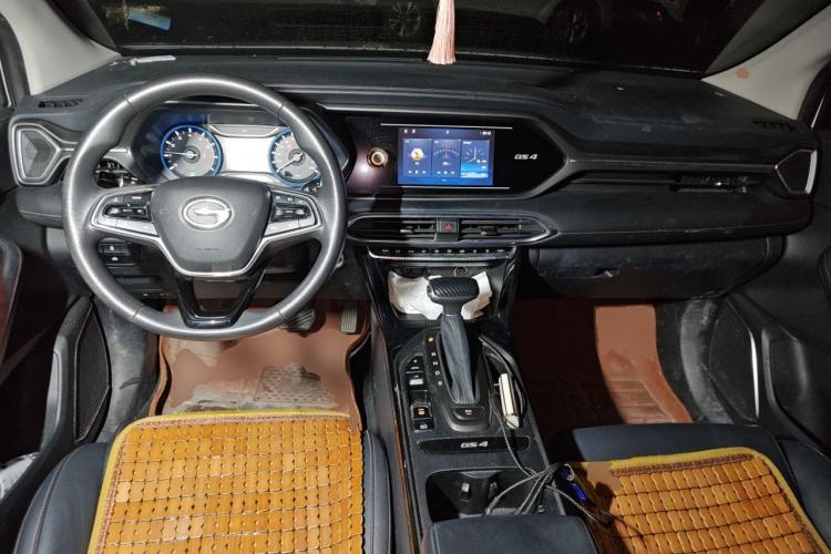 Used GAC Trumpchi GS4 2021 270T Automatic Elite Tech Edition Center Console