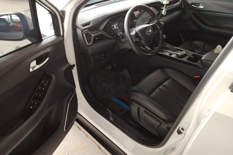 Used GAC Trumpchi GS4 2021 270T Automatic Elite Tech Edition Driver Seat