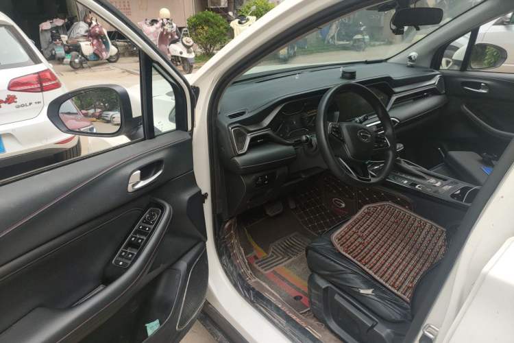 Used GAC Trumpchi GS4 2021 270T Automatic Elite Tech Edition Driver Seat