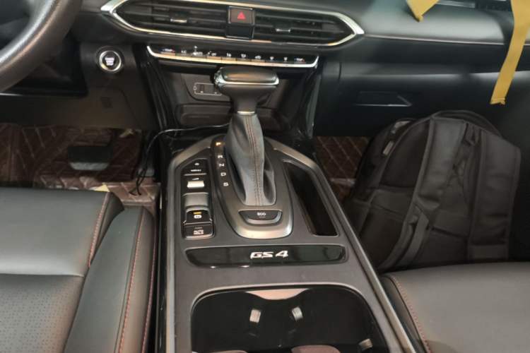 Used GAC Trumpchi GS4 2021 270T Automatic Elite Tech Edition Gear Lever