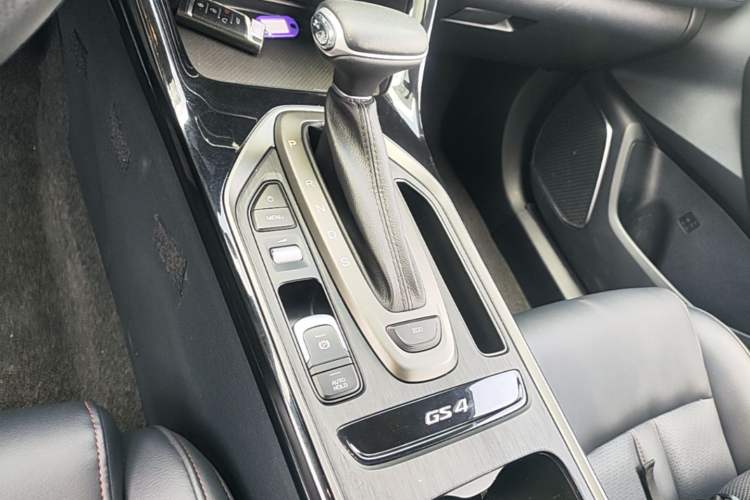 Used GAC Trumpchi GS4 2021 270T Automatic Elite Tech Edition Gear Lever
