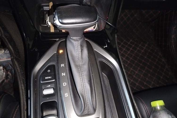 Used GAC Trumpchi GS4 2021 270T Automatic Elite Tech Edition Gear Lever
