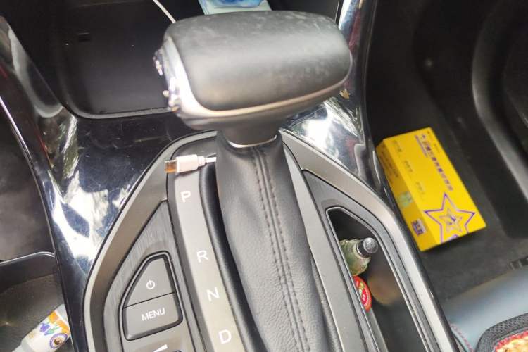 Used GAC Trumpchi GS4 2021 270T Automatic Elite Tech Edition Gear Lever