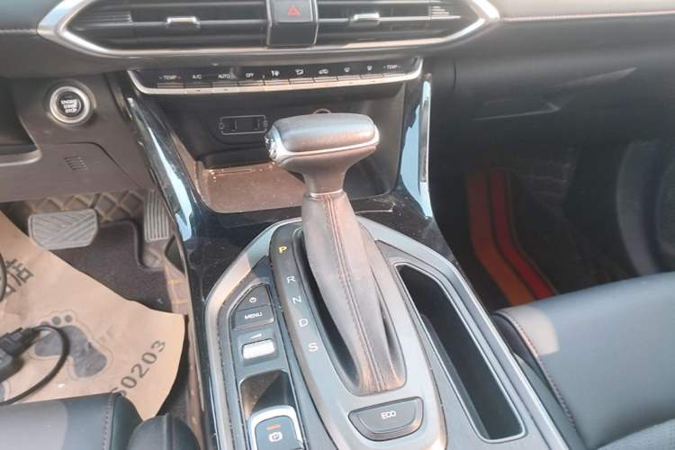 Used GAC Trumpchi GS4 2021 270T Automatic Elite Tech Edition Gear Lever