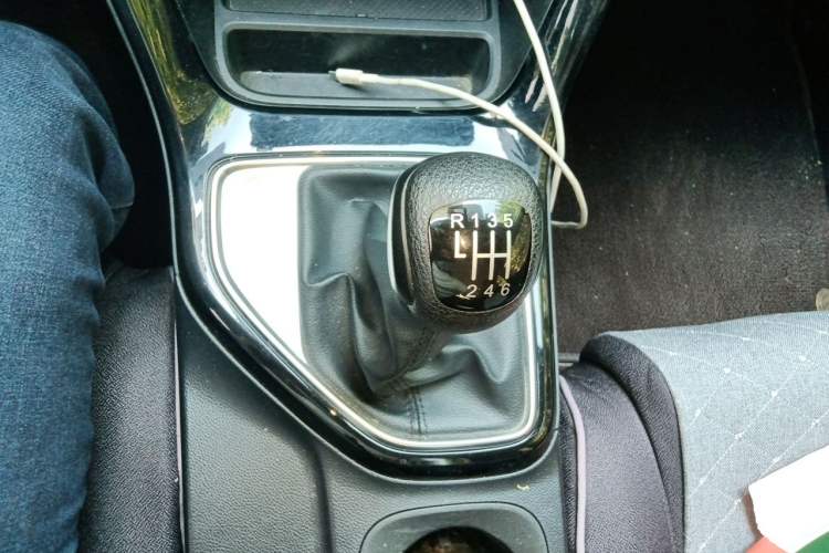 Used GAC Trumpchi GS4 2021 270T Manual Comfort Edition Gear Lever