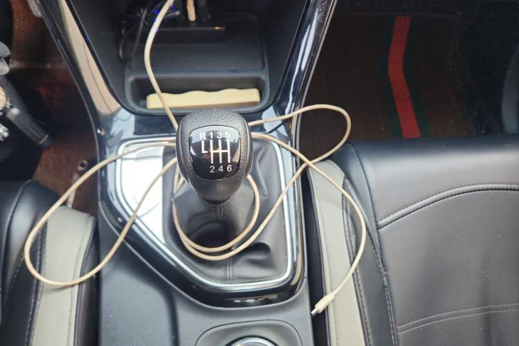 Used GAC Trumpchi GS4 2021 270T Manual Comfort Edition Gear Lever