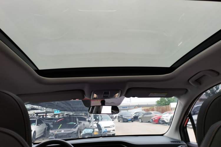 Used GAC Trumpchi GS4 2021 270T Automatic Luxury Smart Connectivity Version Headliner