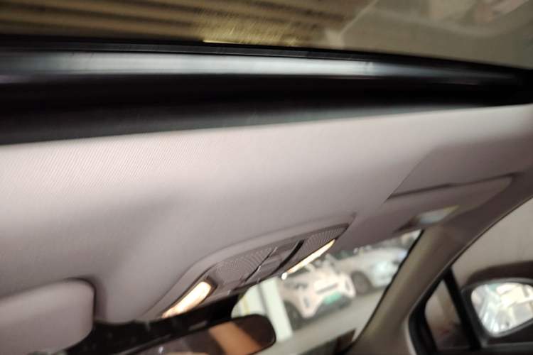Used GAC Trumpchi GS4 2021 270T Automatic Elite Tech Edition Headliner