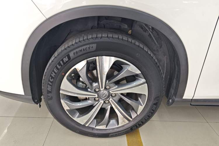Used GAC Trumpchi GS4 2021 270T Automatic Smart Connectivity Technology Edition Left Front Wheel Hub