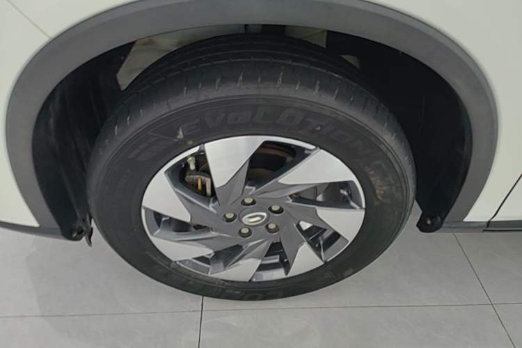 Used GAC Trumpchi GS4 2021 270T DCT Elite Edition Left Front Wheel Hub