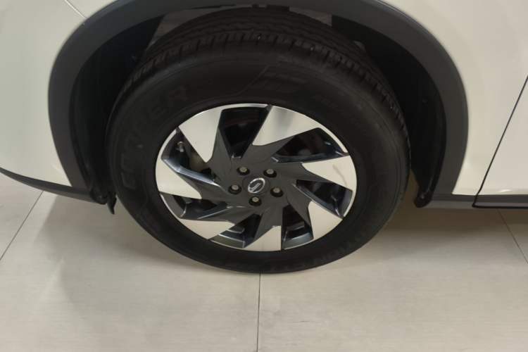 Used GAC Trumpchi GS4 2021 270T Automatic Elite Tech Edition Left Front Wheel Hub