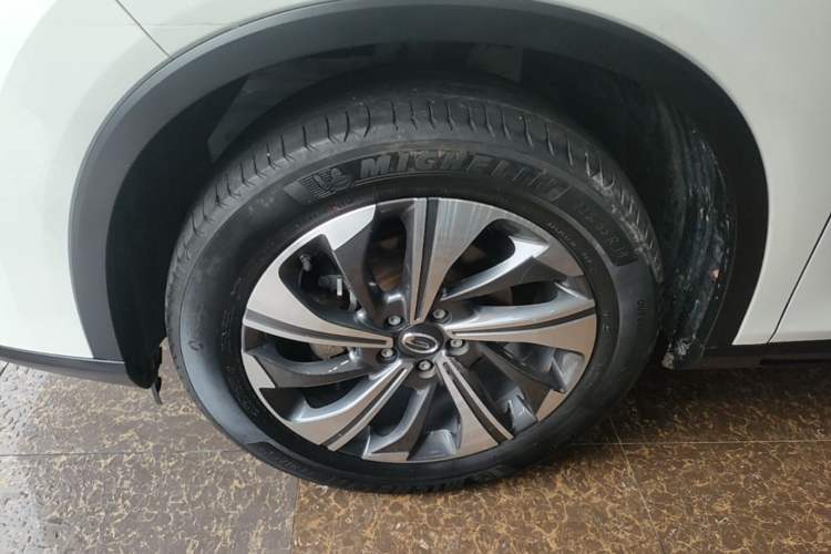 Used GAC Trumpchi GS4 2021 270T Automatic Smart Connectivity Technology Edition Left Front Wheel Hub