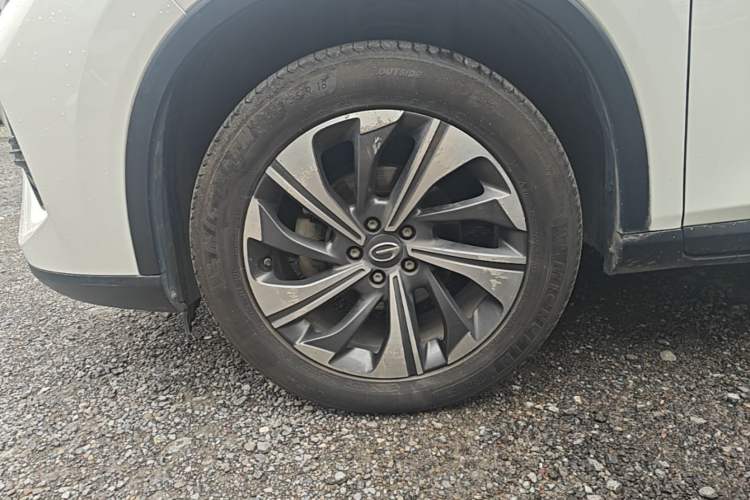Used GAC Trumpchi GS4 2021 270T Automatic Smart Connectivity Technology Edition Left Front Wheel Hub