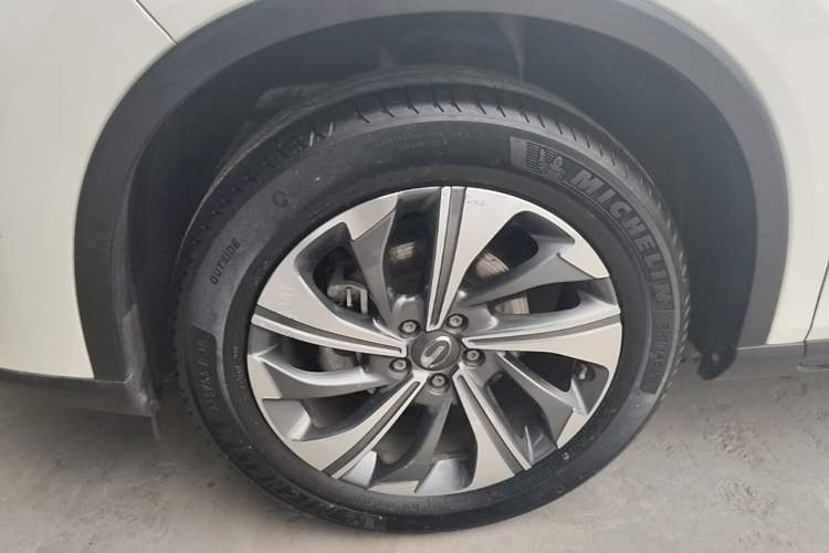 Used GAC Trumpchi GS4 2021 270T Automatic Smart Connectivity Technology Edition Left Front Wheel Hub