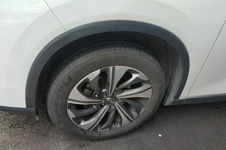 Used GAC Trumpchi GS4 2021 270T Automatic Smart Connectivity Technology Edition Left Front Wheel Hub