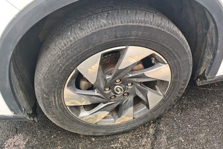 Used GAC Trumpchi GS4 2021 270T Automatic Elite Tech Edition Left Front Wheel Hub