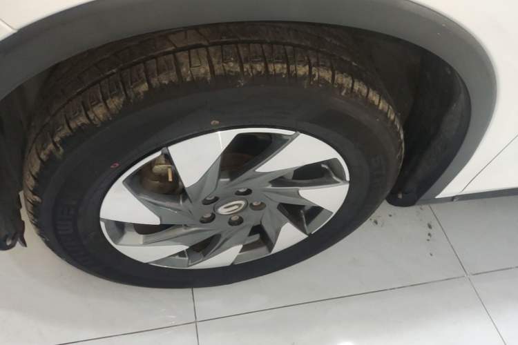 Used GAC Trumpchi GS4 2021 270T DCT Elite Edition Left Front Wheel Hub