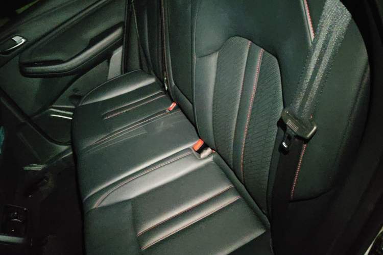 Used GAC Trumpchi GS4 2021 270T Automatic Elite Tech Edition Left Rear Seat