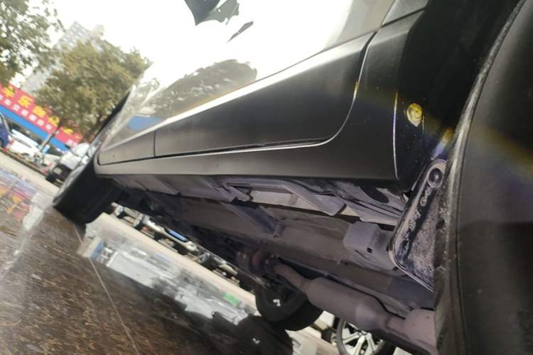 Used GAC Trumpchi GS4 2021 270T Automatic Smart Connectivity Technology Edition Left Side Sill
