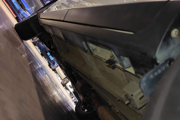 Used GAC Trumpchi GS4 2021 270T Automatic Elite Tech Edition Left Side Sill