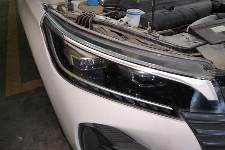 Used GAC Trumpchi GS4 2021 270T Automatic Luxury Smart Connectivity Version Right Front Headlight