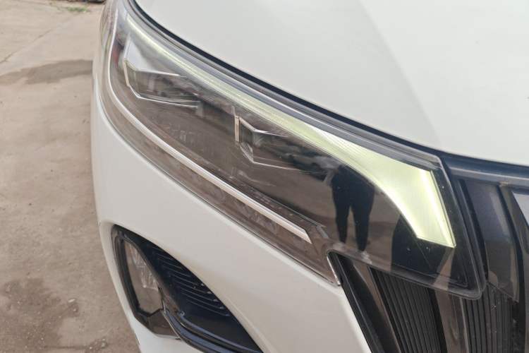 Used GAC Trumpchi GS4 2021 270T Automatic Tech Luxury Edition Right Front Headlight