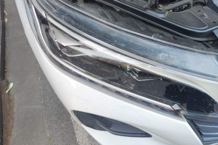 Used GAC Trumpchi GS4 2021 270T Automatic Elite Tech Edition Right Front Headlight