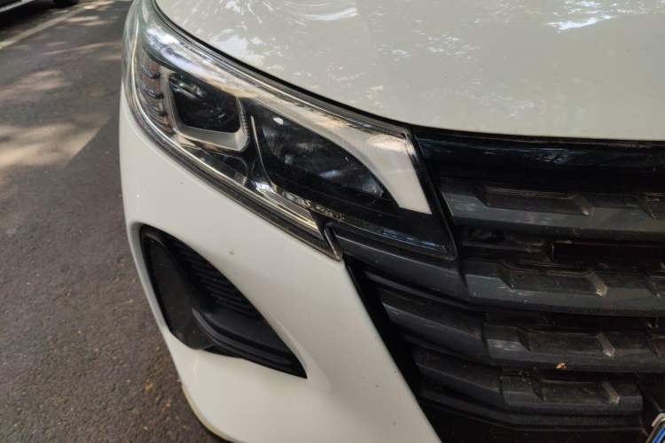 Used GAC Trumpchi GS4 2021 270T Manual Comfort Edition Right Front Headlight