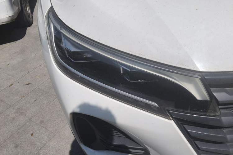 Used GAC Trumpchi GS4 2021 270T Automatic Elite Tech Edition Right Front Headlight