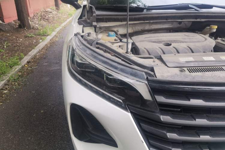 Used GAC Trumpchi GS4 2021 270T Automatic Elite Tech Edition Right Front Headlight